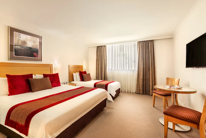 Deluxe Room at Best Western Plus Travel Inn Hotel, Carlton—spacious, modern comfort in the heart of Melbourne.